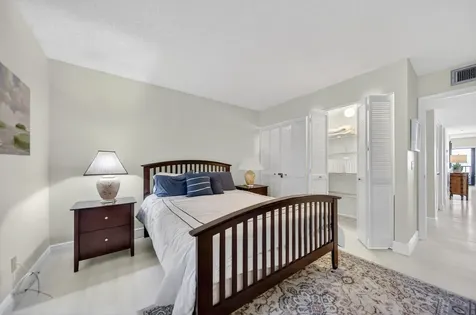 218 NE Edgewater Drive Hutchinson Island FL 34996