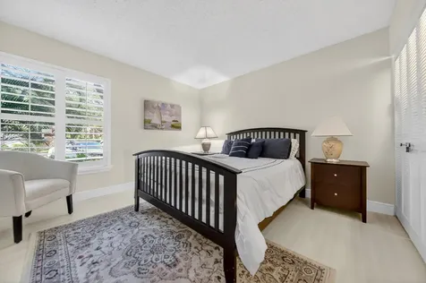 218 NE Edgewater Drive Hutchinson Island FL 34996