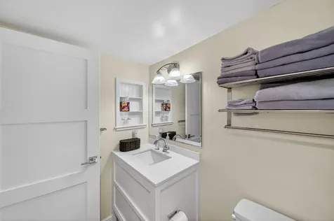 218 NE Edgewater Drive Hutchinson Island FL 34996
