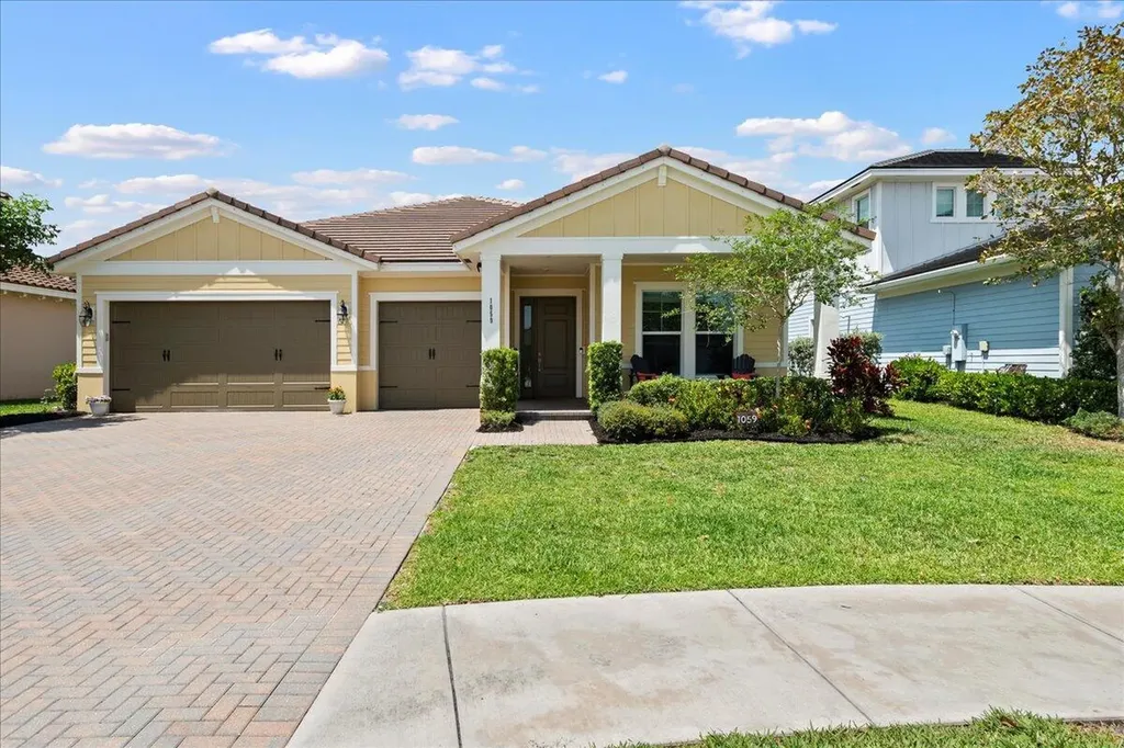1059 Sweetgrass Street Loxahatchee FL 33470
