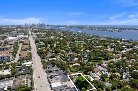 330 Marlborough Place West Palm Beach FL 33405