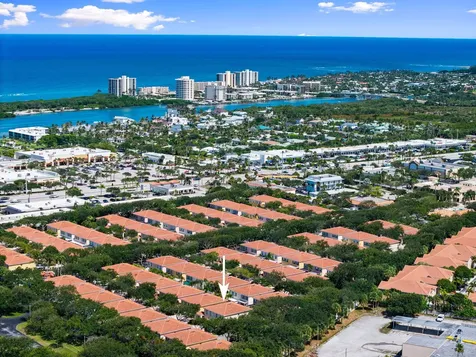 48 Live Oak Circle Jupiter FL 33469