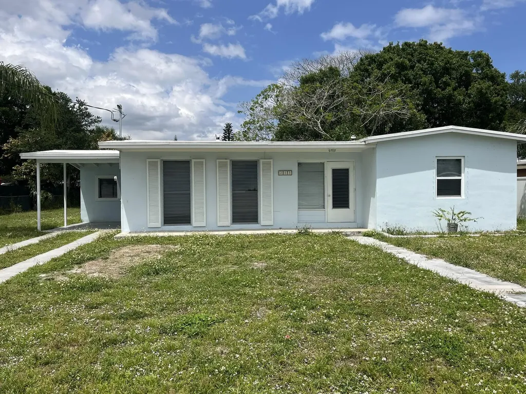 213 NE Prima Vista Boulevard Port St Lucie FL 34983