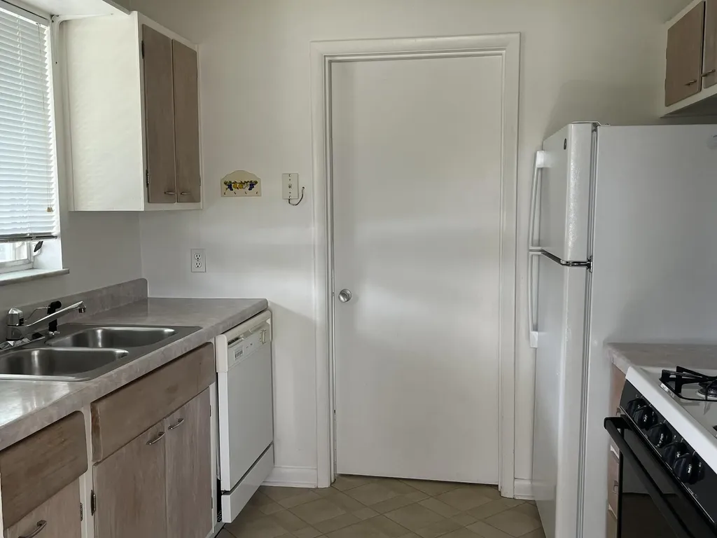 213 NE Prima Vista Boulevard Port St Lucie FL 34983