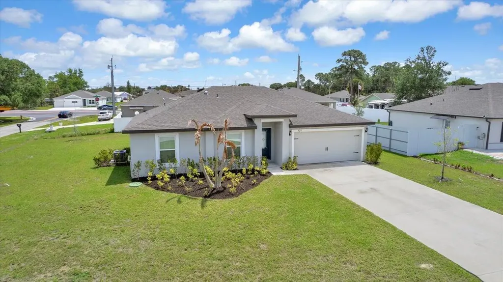 920 SW Castaneda Lane Port St Lucie FL 34953