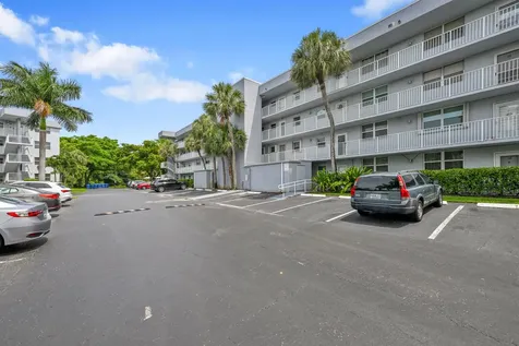 103 Royal Park Drive Oakland Park FL 33309