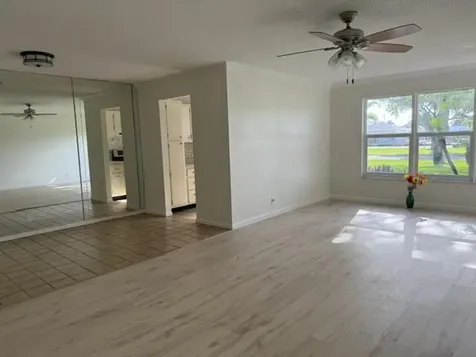 7293 W Oakridge Circle Lake Worth FL 33462