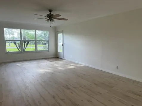7293 W Oakridge Circle Lake Worth FL 33462