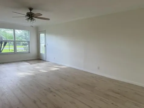7293 W Oakridge Circle Lake Worth FL 33462
