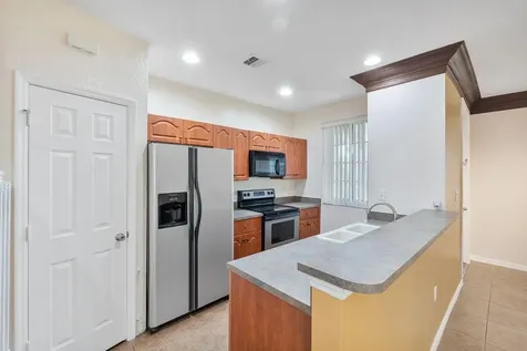 1912 SW 60th Avenue North Lauderdale FL 33068