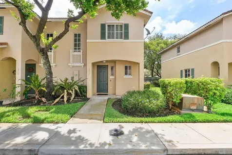 1912 SW 60th Avenue North Lauderdale FL 33068