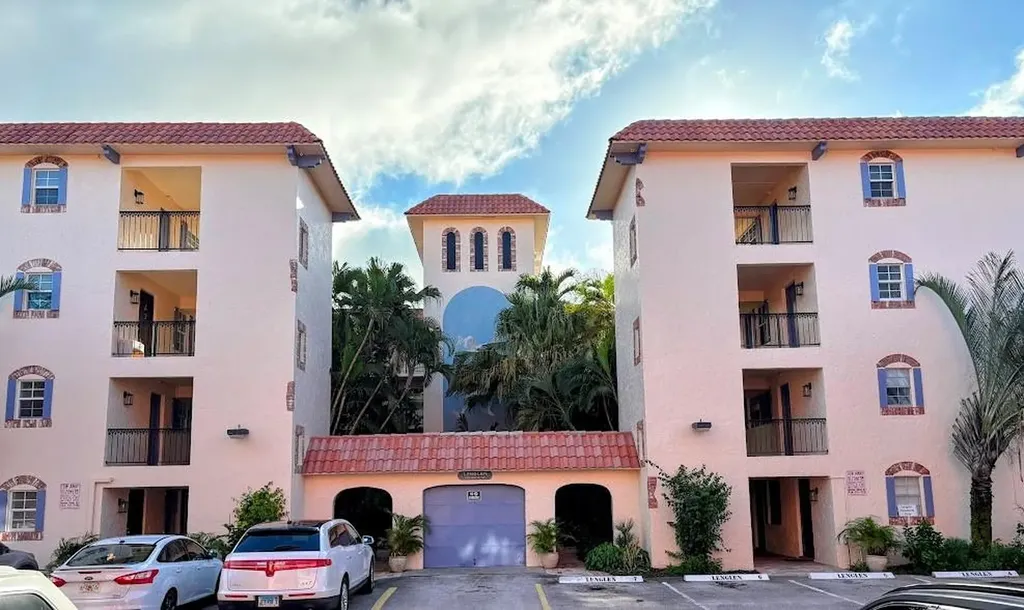 650 Tennis Club Drive Fort Lauderdale FL 33311
