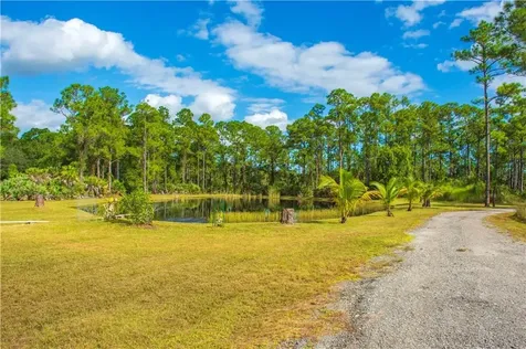13955 87th Street Fellsmere FL 32948