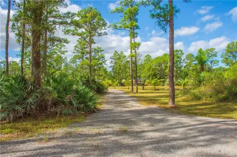 13955 87th Street Fellsmere FL 32948