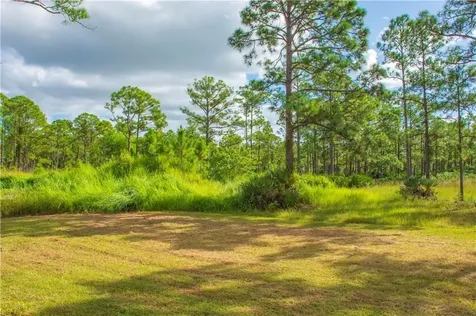 13955 87th Street Fellsmere FL 32948