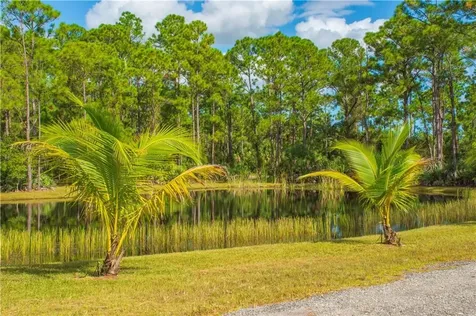 13955 87th Street Fellsmere FL 32948