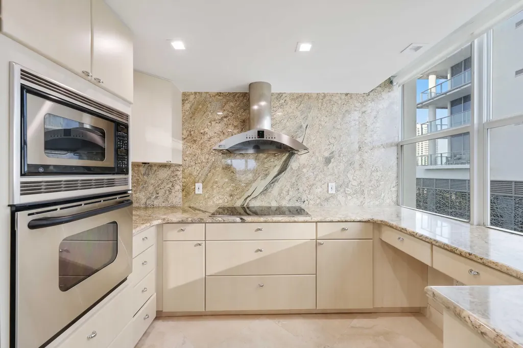 511 Bayshore Drive Fort Lauderdale FL 33304