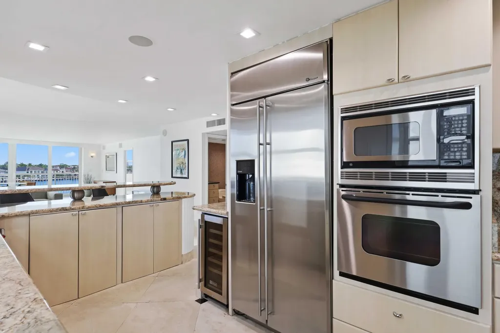 511 Bayshore Drive Fort Lauderdale FL 33304