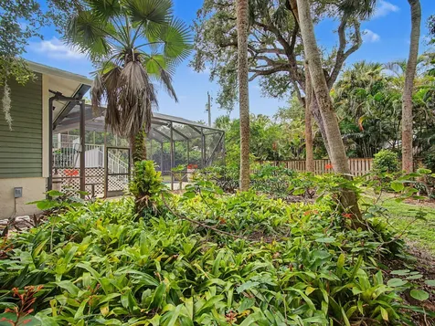 14 Emarita Way Sewalls Point FL 34996