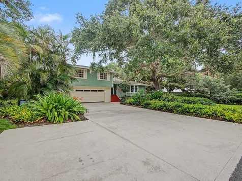 14 Emarita Way Sewalls Point FL 34996