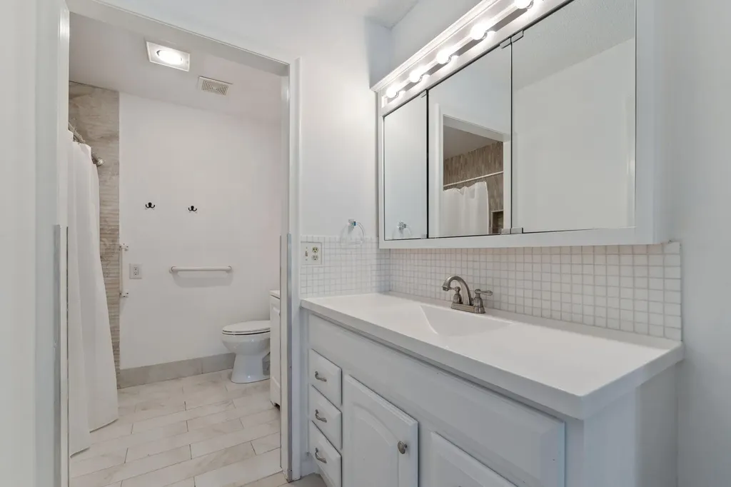 1120 Cactus Terrace Delray Beach FL 33445