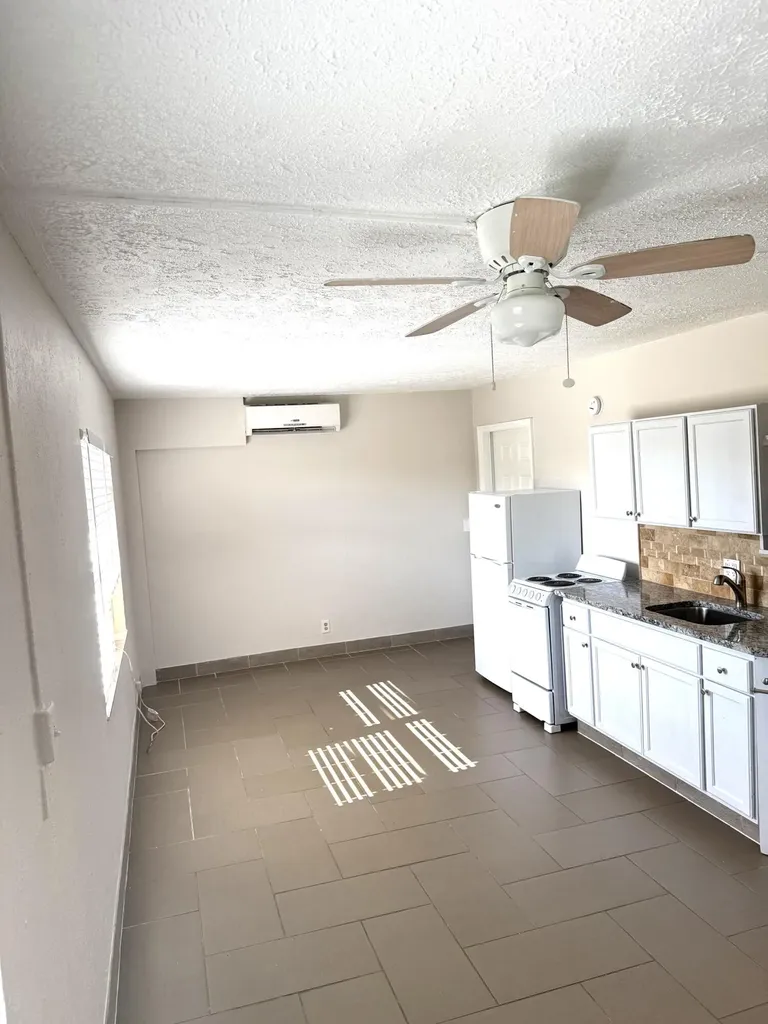 605 N Federal Highway Lake Worth Beach FL 33460