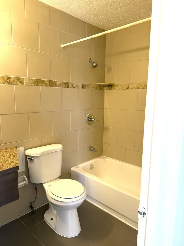 605 N Federal Highway Lake Worth Beach FL 33460