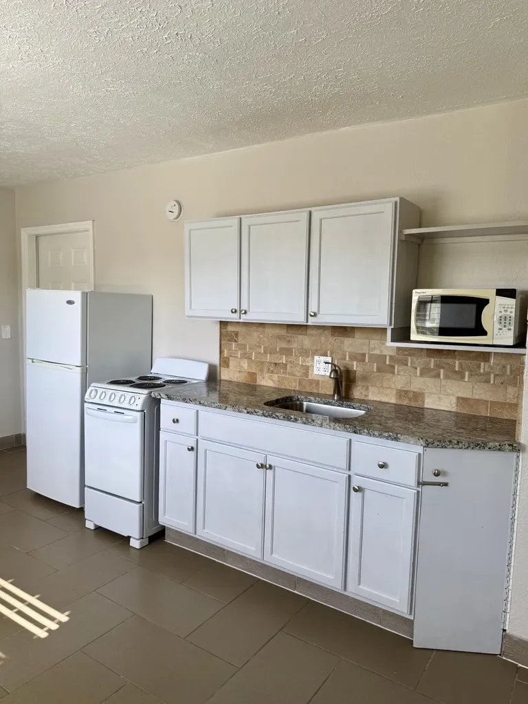 605 N Federal Highway Lake Worth Beach FL 33460
