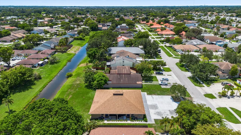 1262 The 12th Fairway Wellington FL 33414