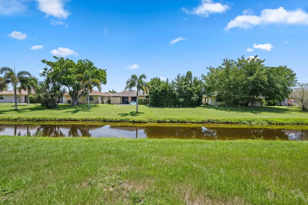 1262 The 12th Fairway Wellington FL 33414