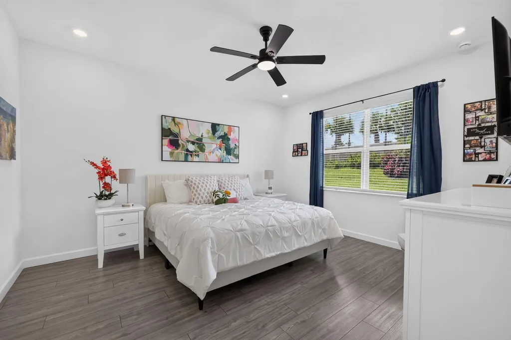 2057 SE Crosswood Way Port St Lucie FL 34984