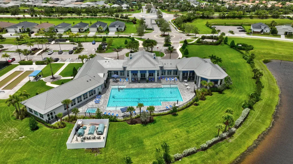 2057 SE Crosswood Way Port St Lucie FL 34984