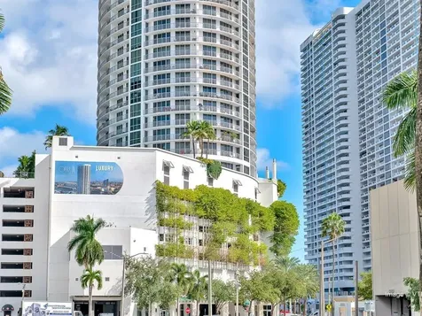 1750 N Bayshore Drive Miami FL 33132