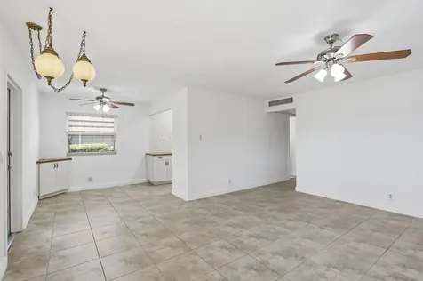 164 Seville G Delray Beach FL 33446