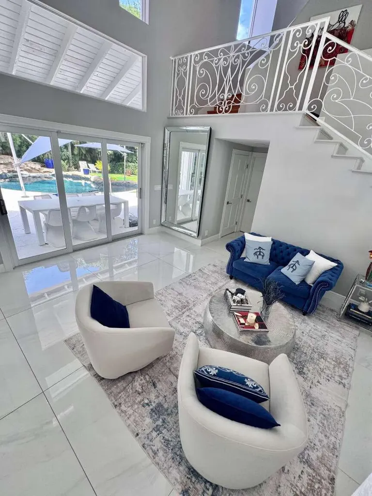 233 Pershing Way West Palm Beach FL 33401