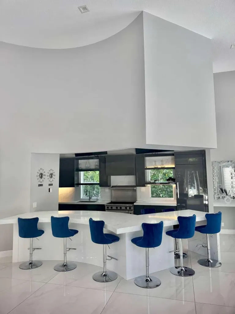 233 Pershing Way West Palm Beach FL 33401