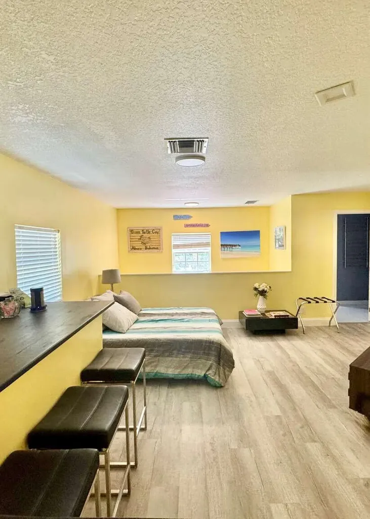 233 Pershing Way West Palm Beach FL 33401