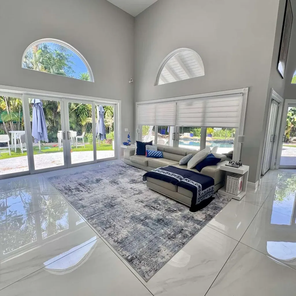 233 Pershing Way West Palm Beach FL 33401
