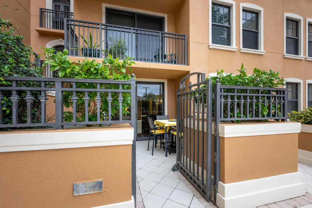 511 Lucerne Avenue Lake Worth Beach FL 33460