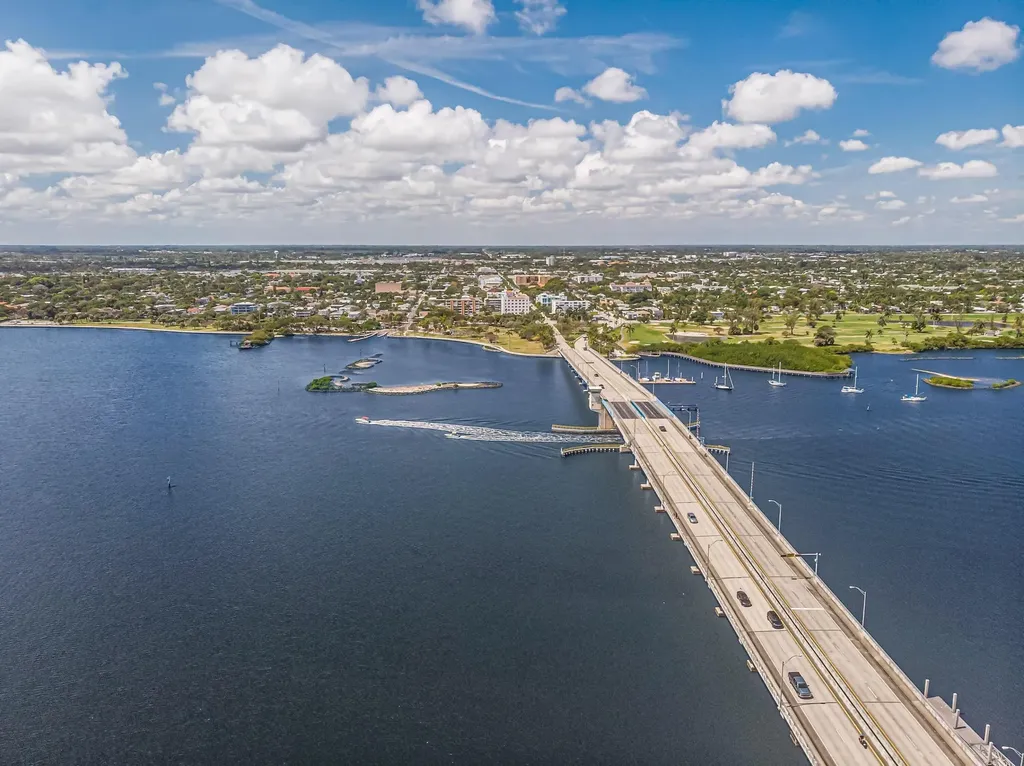 511 Lucerne Avenue Lake Worth Beach FL 33460