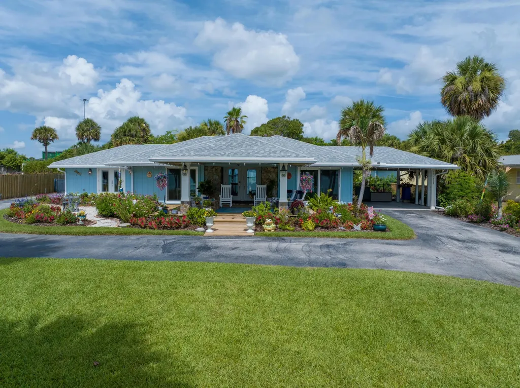 Fort Pierce FL, 1711 S Indian River Drive