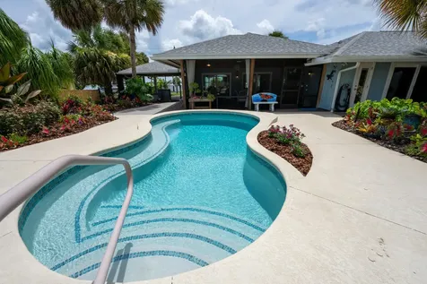 1711 S Indian River Drive Fort Pierce FL 34950
