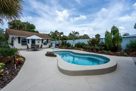 1711 S Indian River Drive Fort Pierce FL 34950