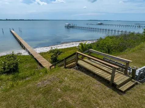 1711 S Indian River Drive Fort Pierce FL 34950