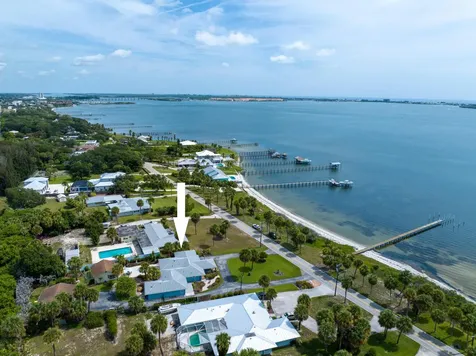 1711 S Indian River Drive Fort Pierce FL 34950