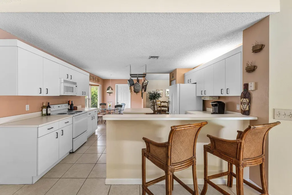 4824 S Lee Road Delray Beach FL 33445