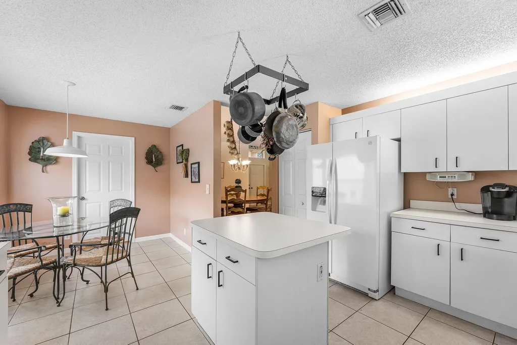 4824 S Lee Road Delray Beach FL 33445