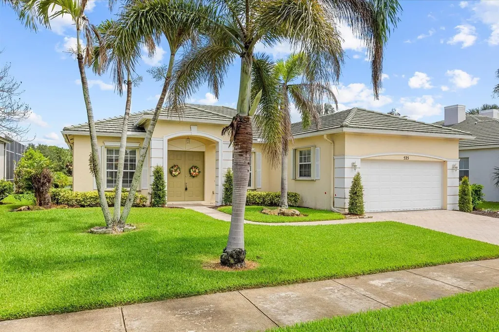 535 SW Lake Manatee Way Port St Lucie FL 34986
