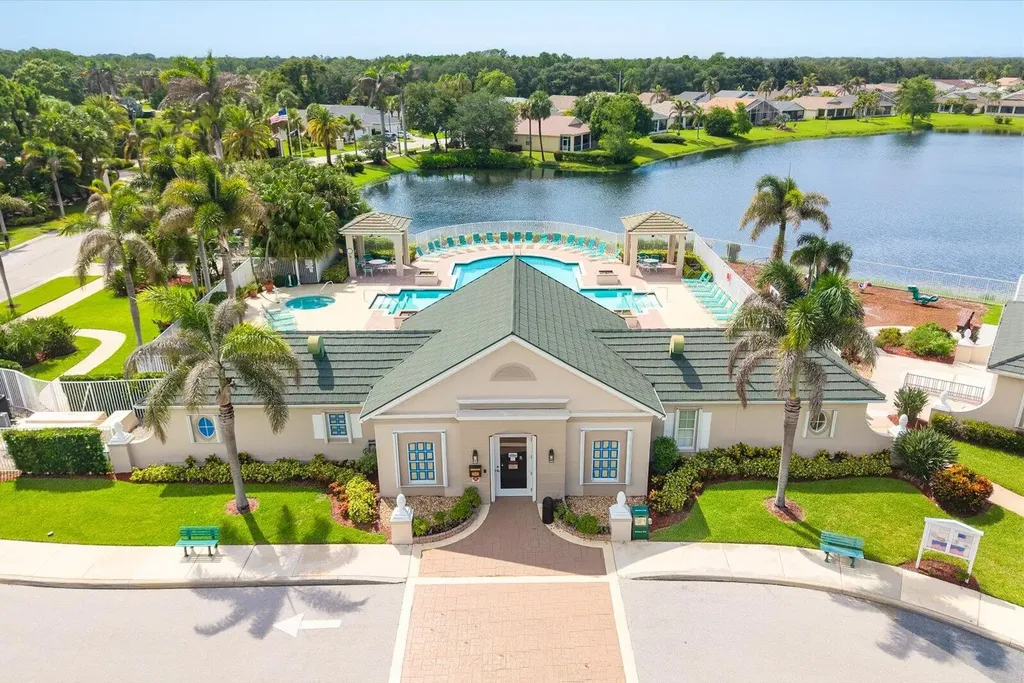 535 SW Lake Manatee Way Port St Lucie FL 34986