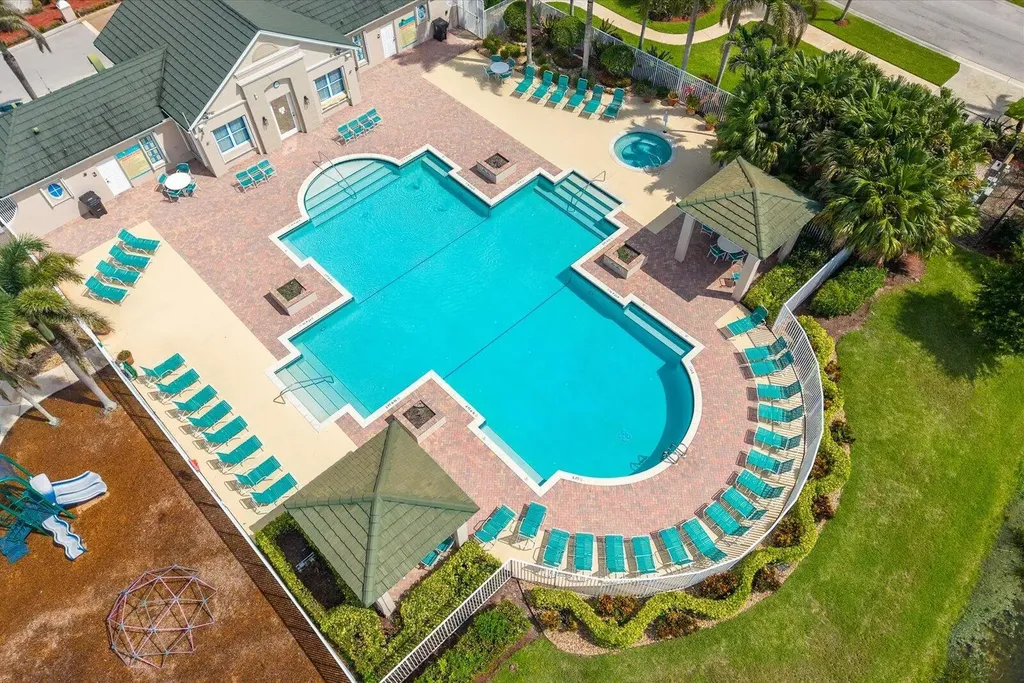 535 SW Lake Manatee Way Port St Lucie FL 34986